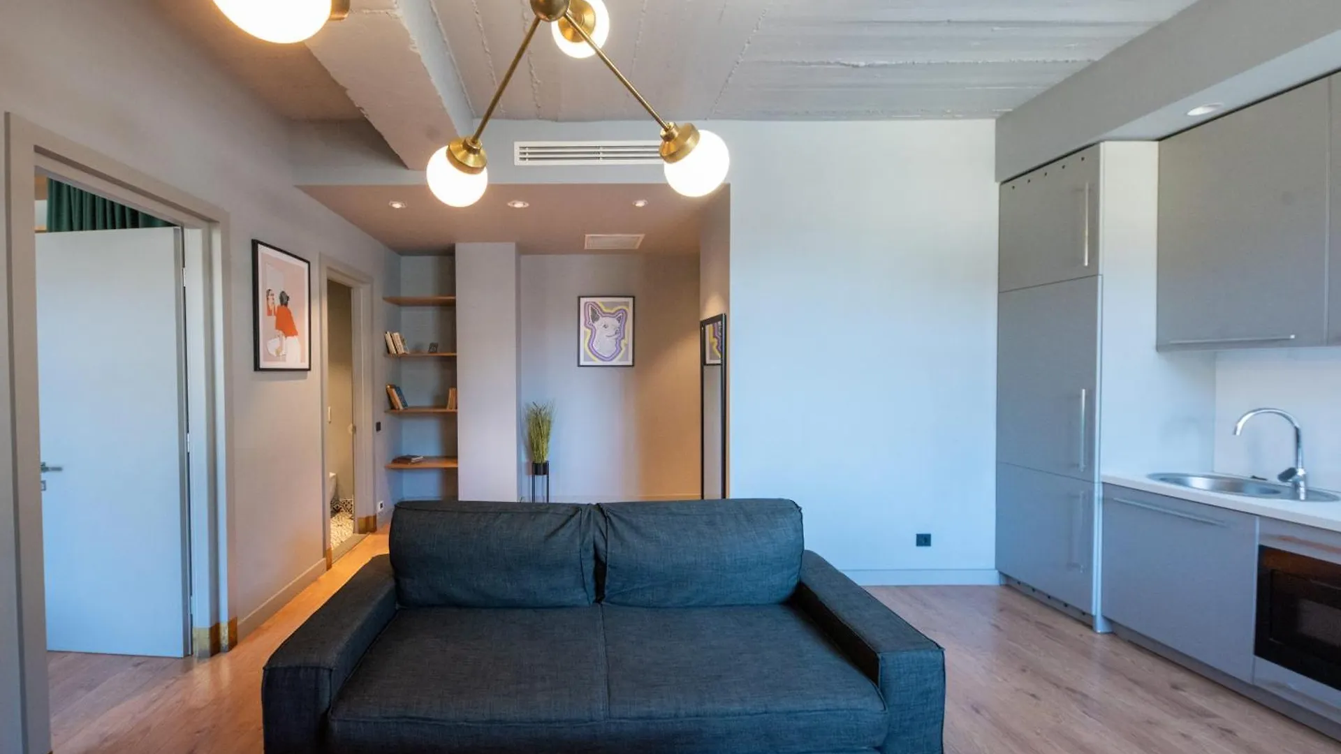 Hb Elementa Hotel Tbilisi 0*,